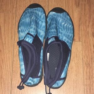 Land’s End Women’s Water Shoes Sz 8